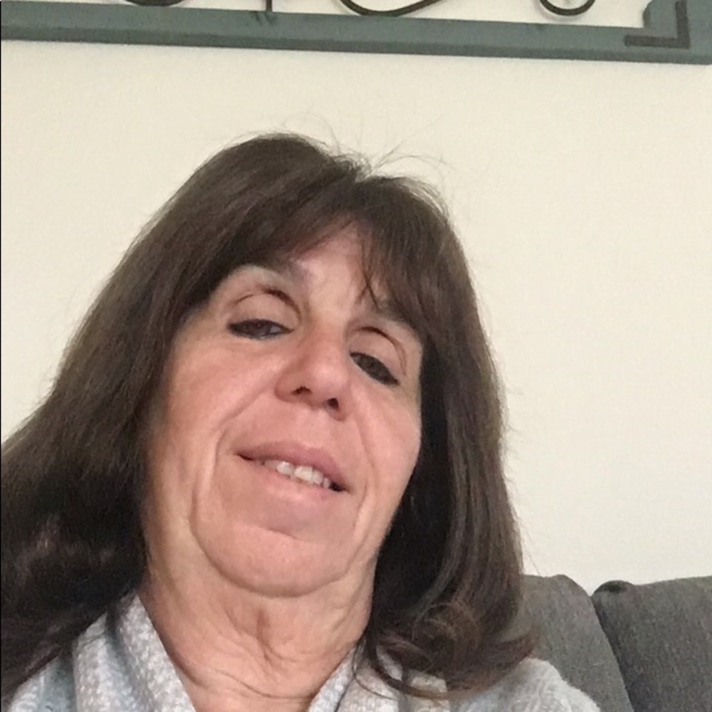 Meet your Posher, Luisa